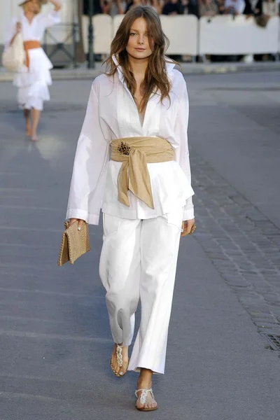 Look 37